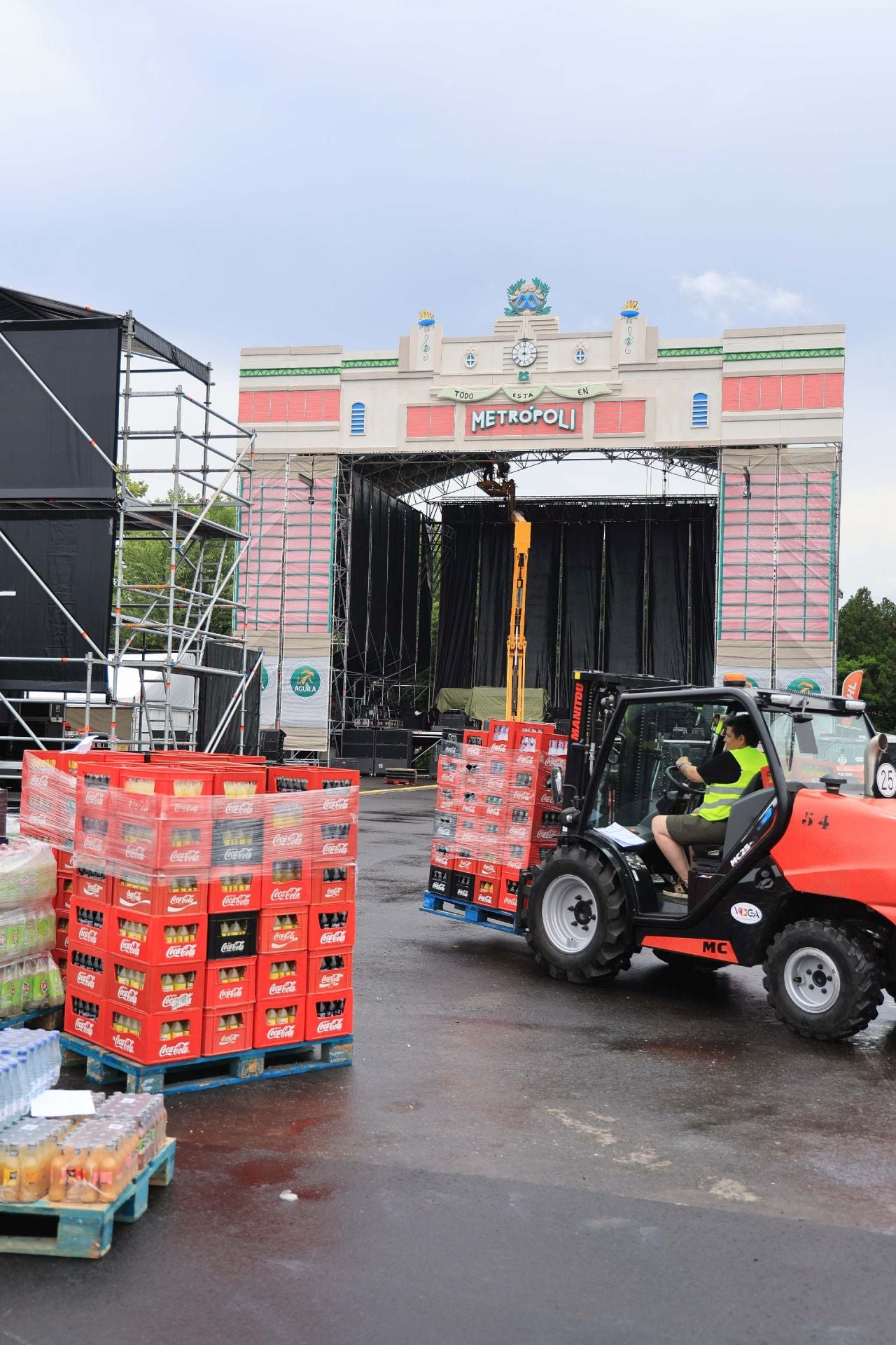 Así se prepara el festival Metrópoli de Gijón