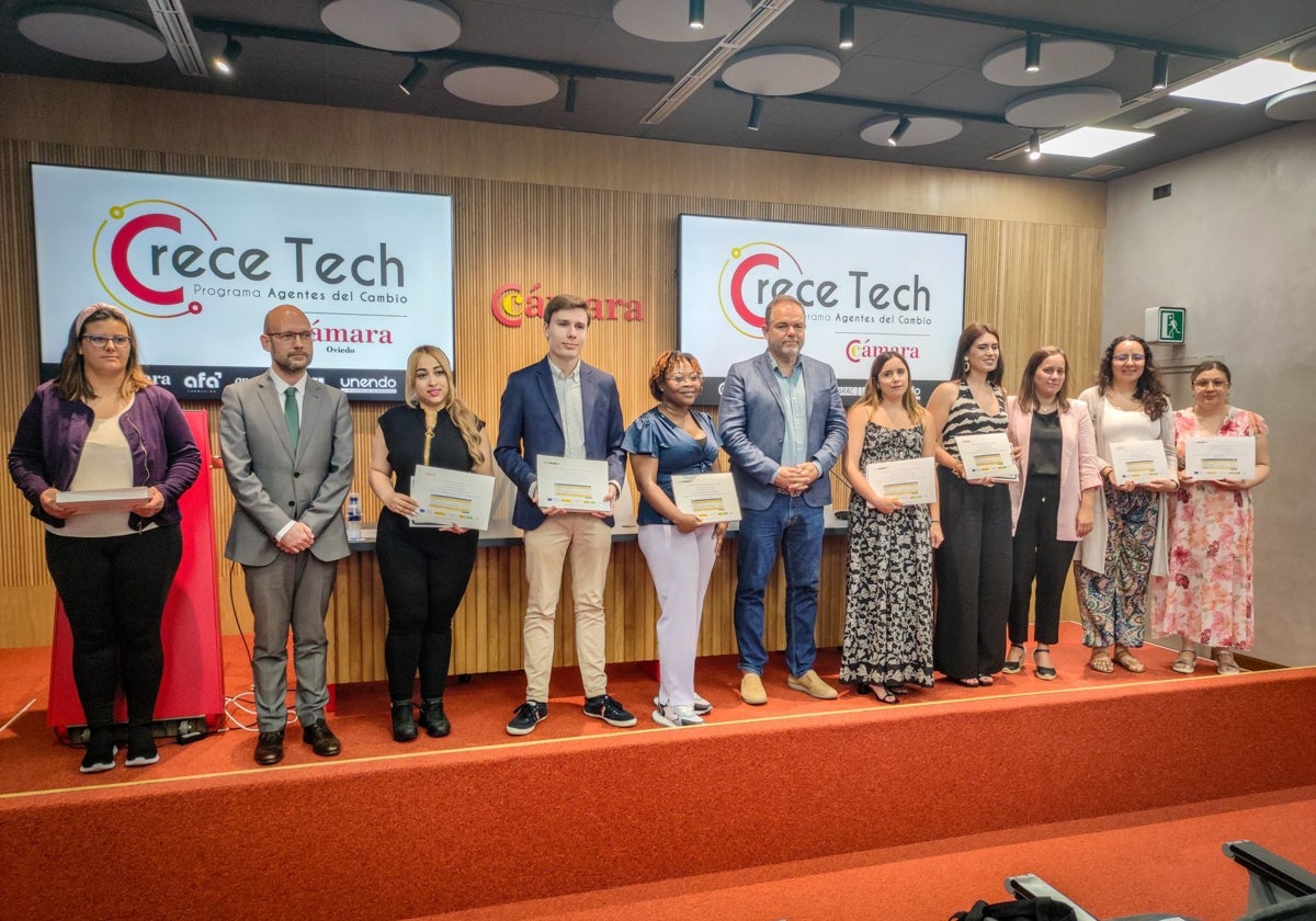Un instante de la clausura del programa CreceTech en la Cámara de Comercio de Oviedo.