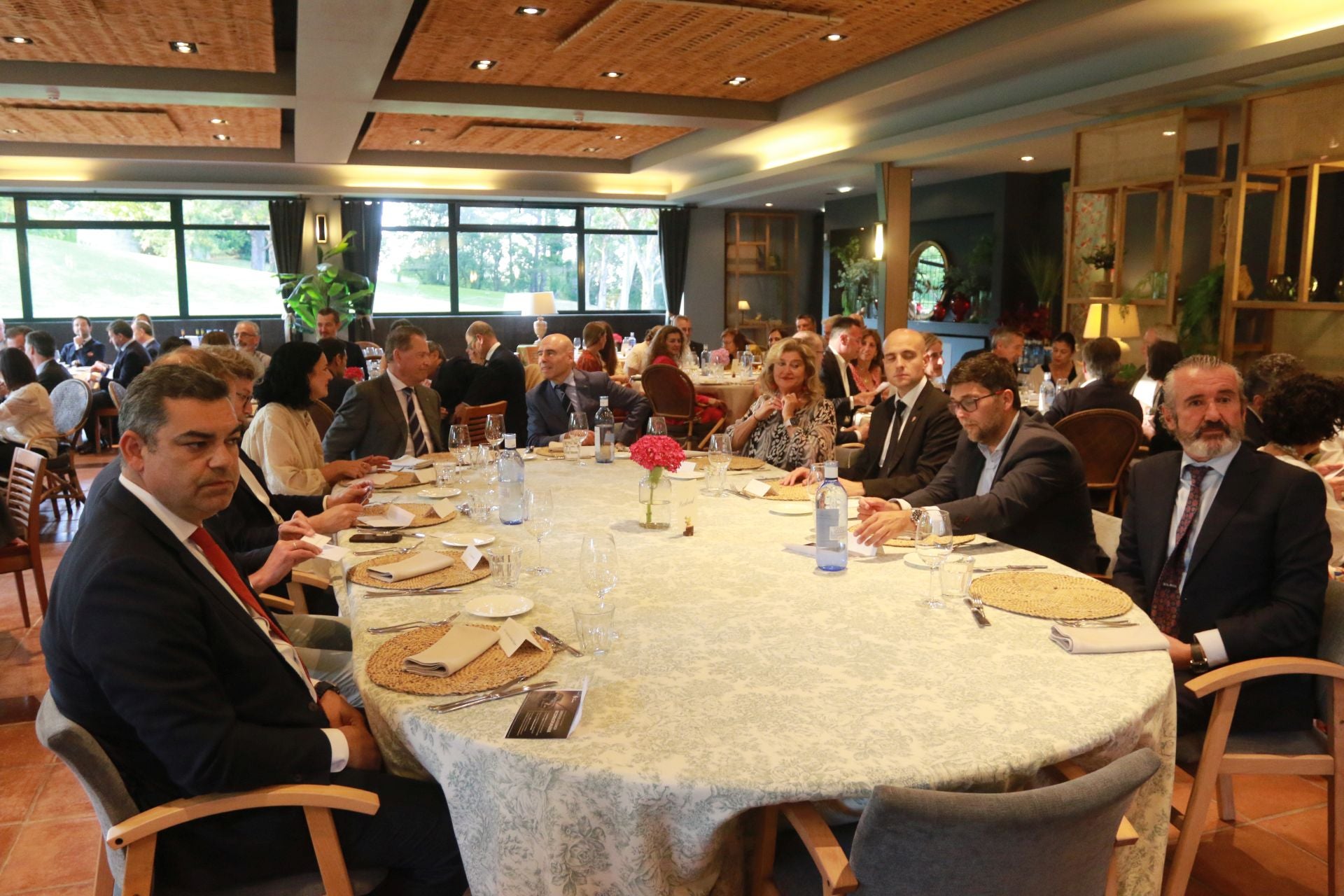 Entrega del reconocimiento &#039;Gijonés del año&#039; al Grupo Covadonga