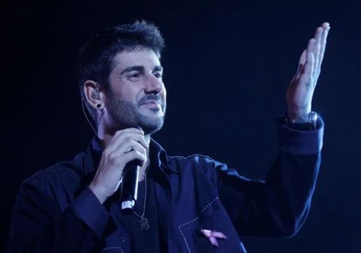 El cantante asturiano Melendi, durante el concierto.