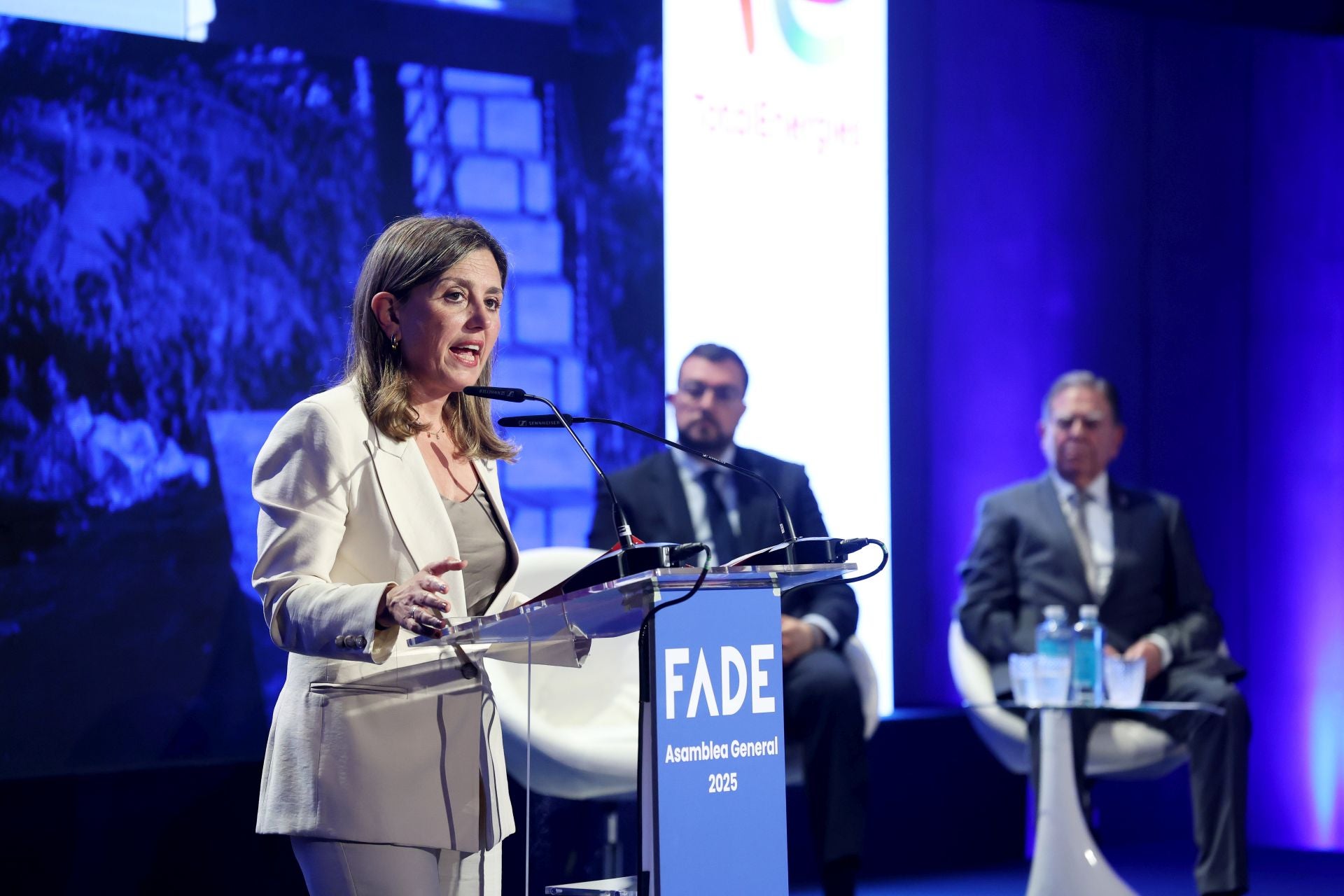 Fotos: Asamblea de Fade en el hotel Reconquista, en Oviedo