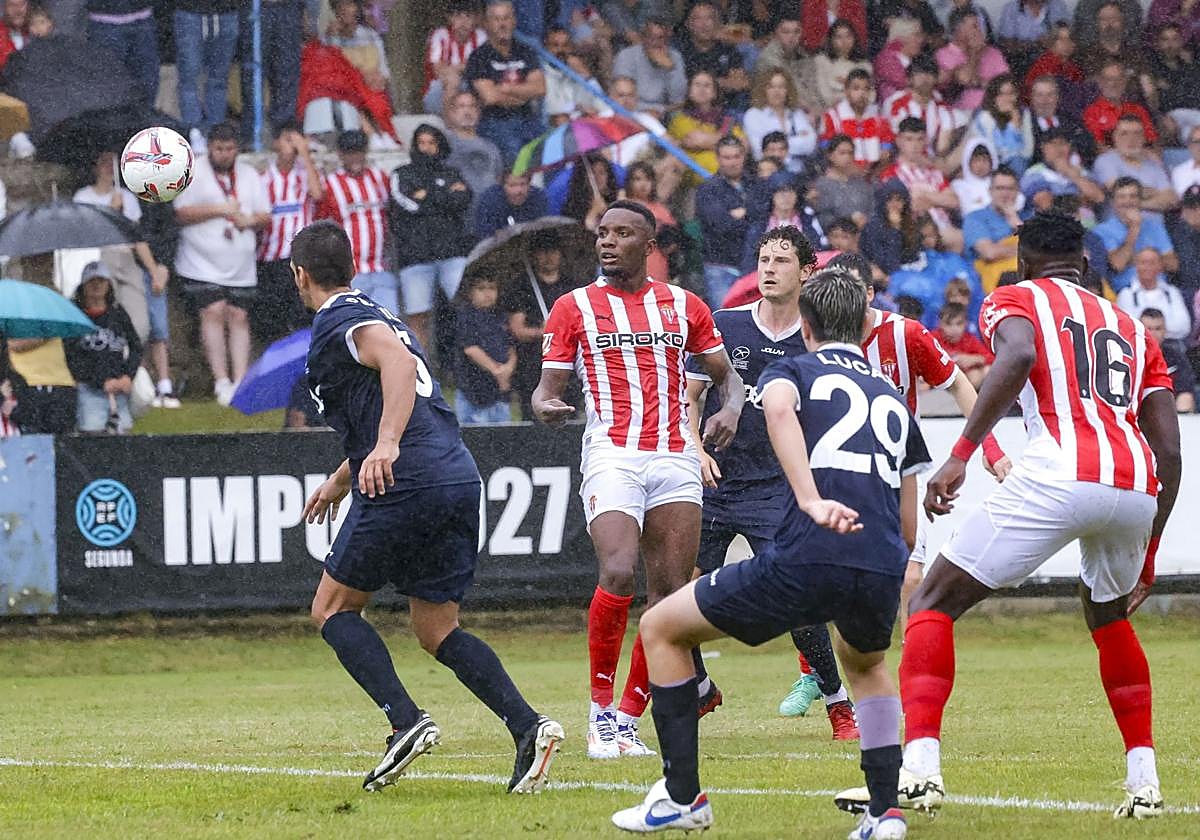 Marino de Luanco - Sporting de Gijón del verano pasado.