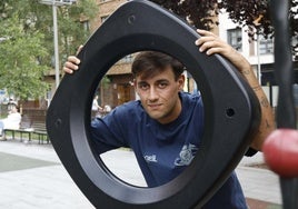 Pedro Díaz, esta semana, posando para EL COMERCIO en Gijón.