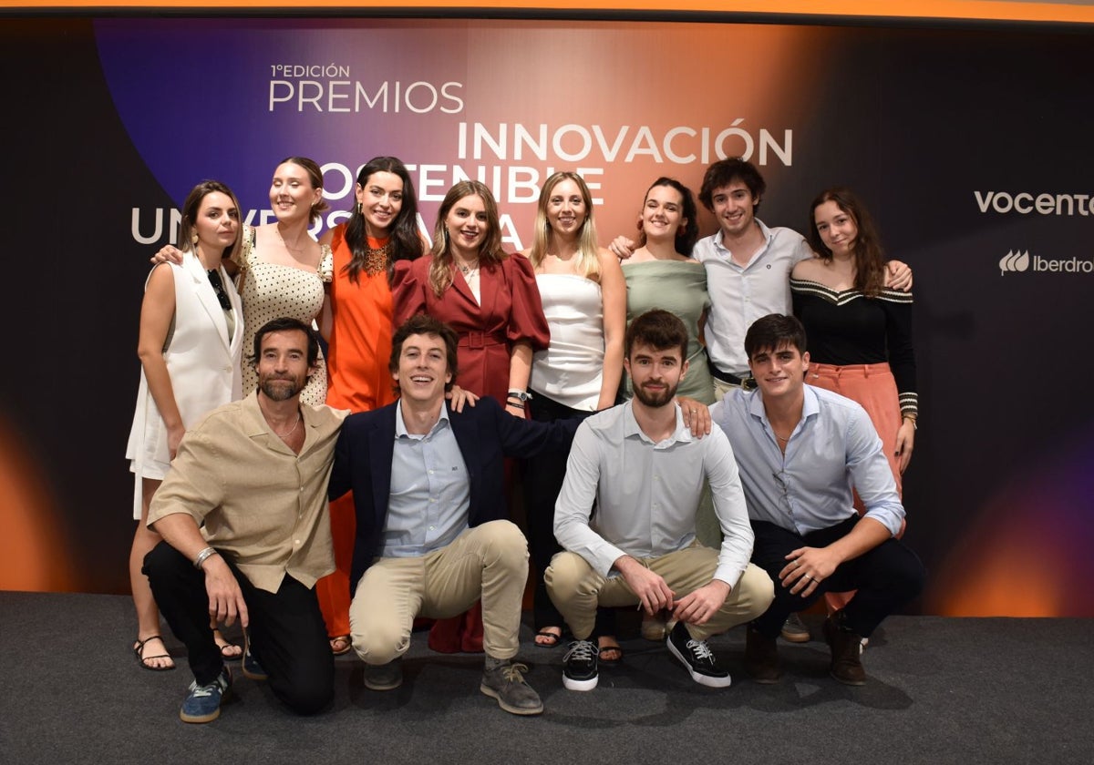 Parte del equipo de U4Impact, en la primera edición de los Premios Innovación Sostenible Universitaria que organizó en colaboración con Vocento.