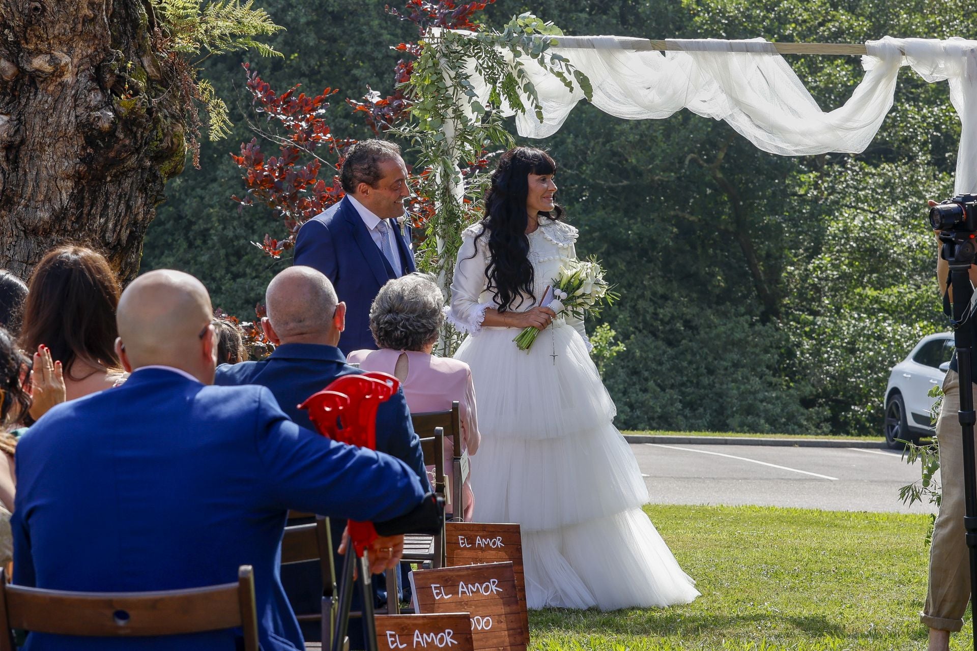 La familia sidrera se reunió en torno a la boda de Víctor &#039;Chaflán&#039; en Gijón