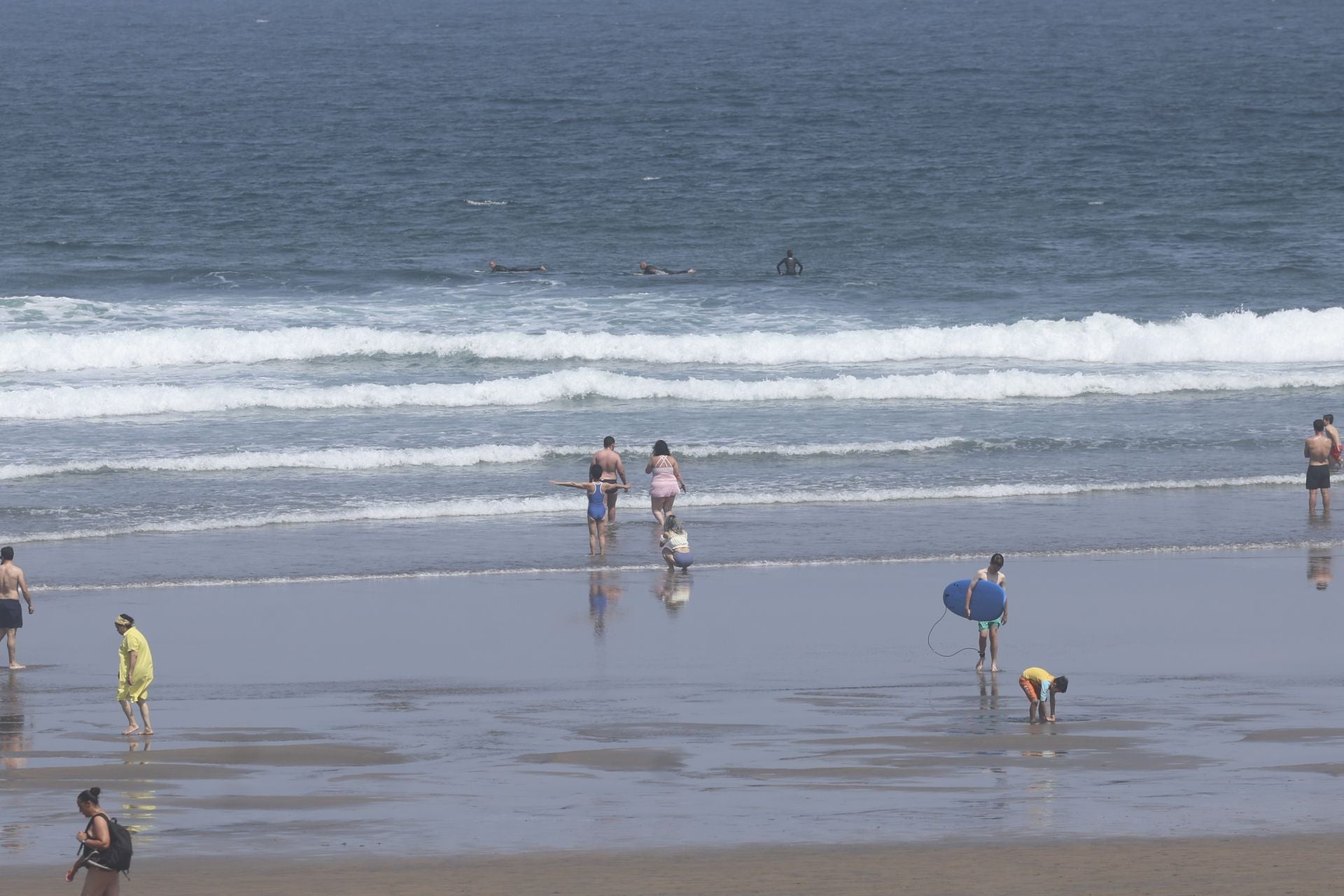 Domingo de agobiante calor: Asturias supera los 36 grados