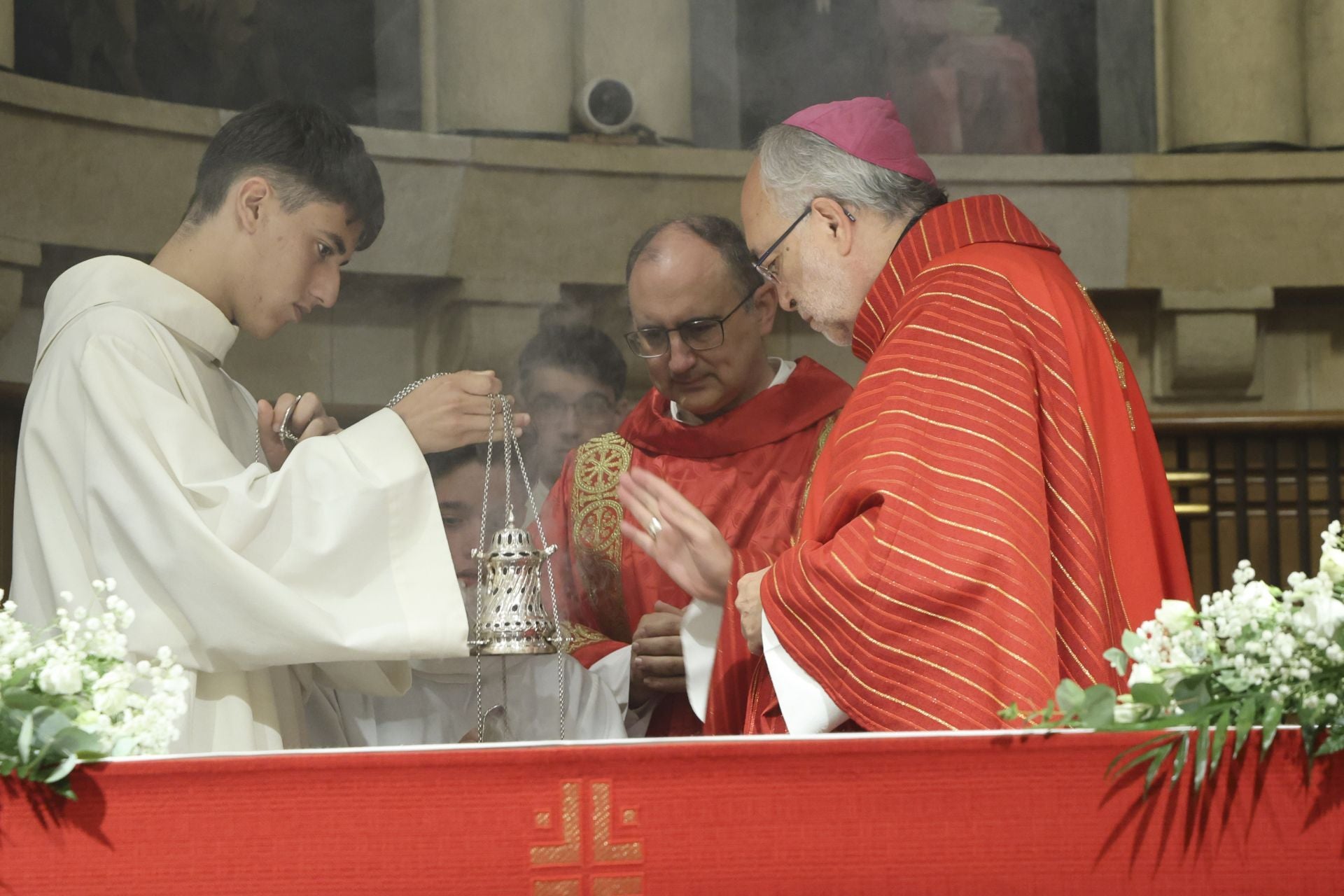 Gijón se rinde a San Pedro