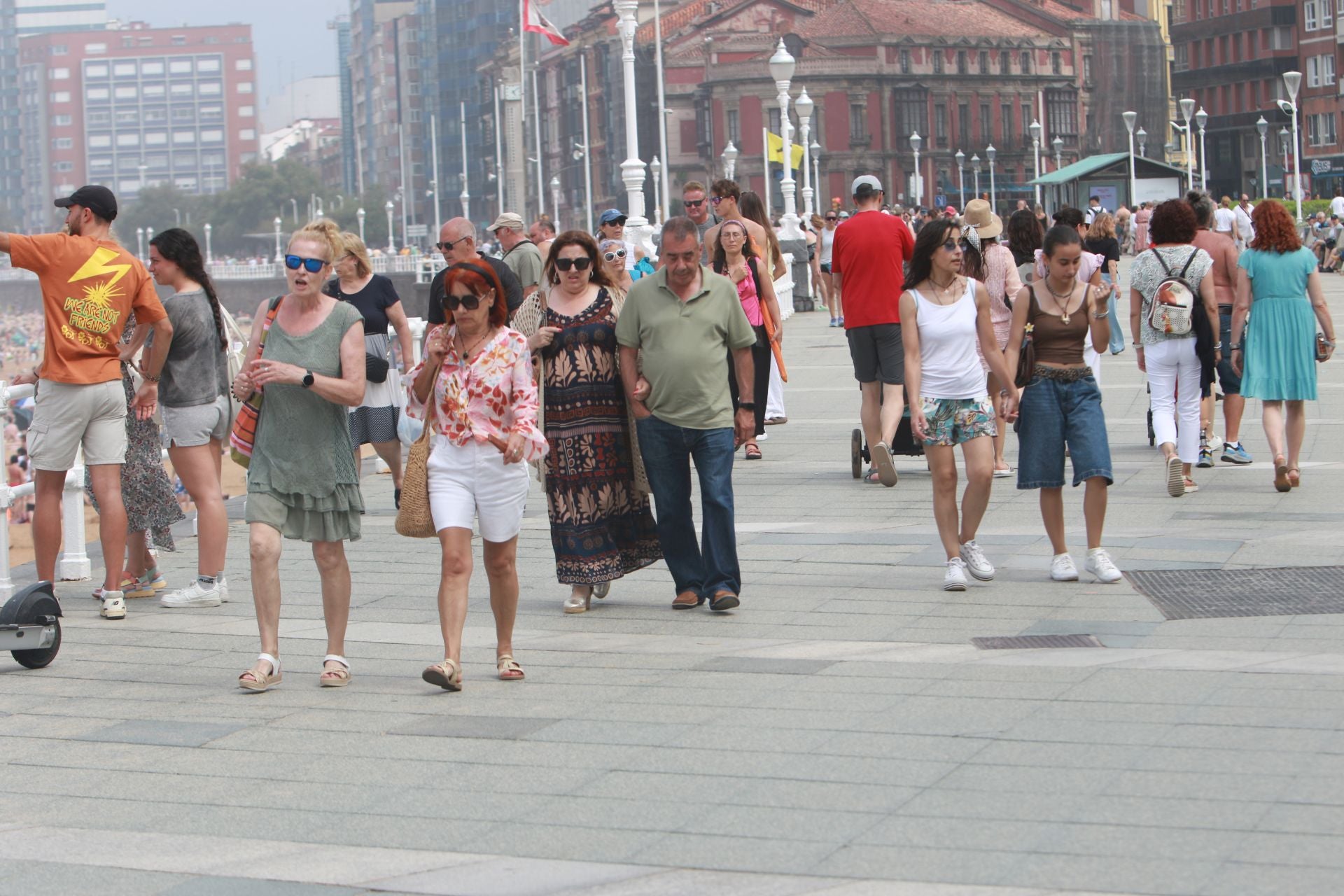 Domingo de agobiante calor: Asturias supera los 36 grados
