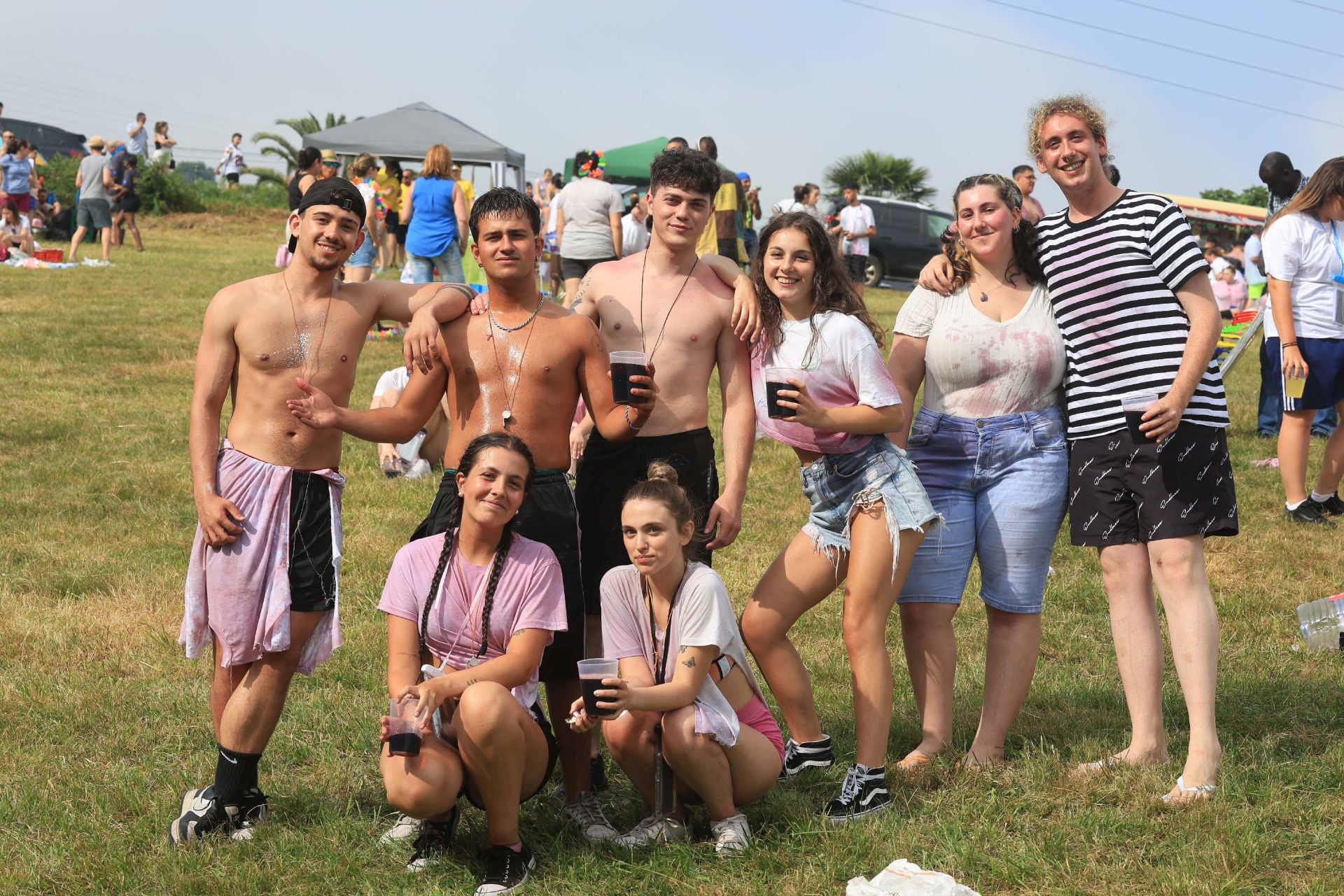 Jira y fiesta de la espuma para despedir a San Pedro en La Felguera