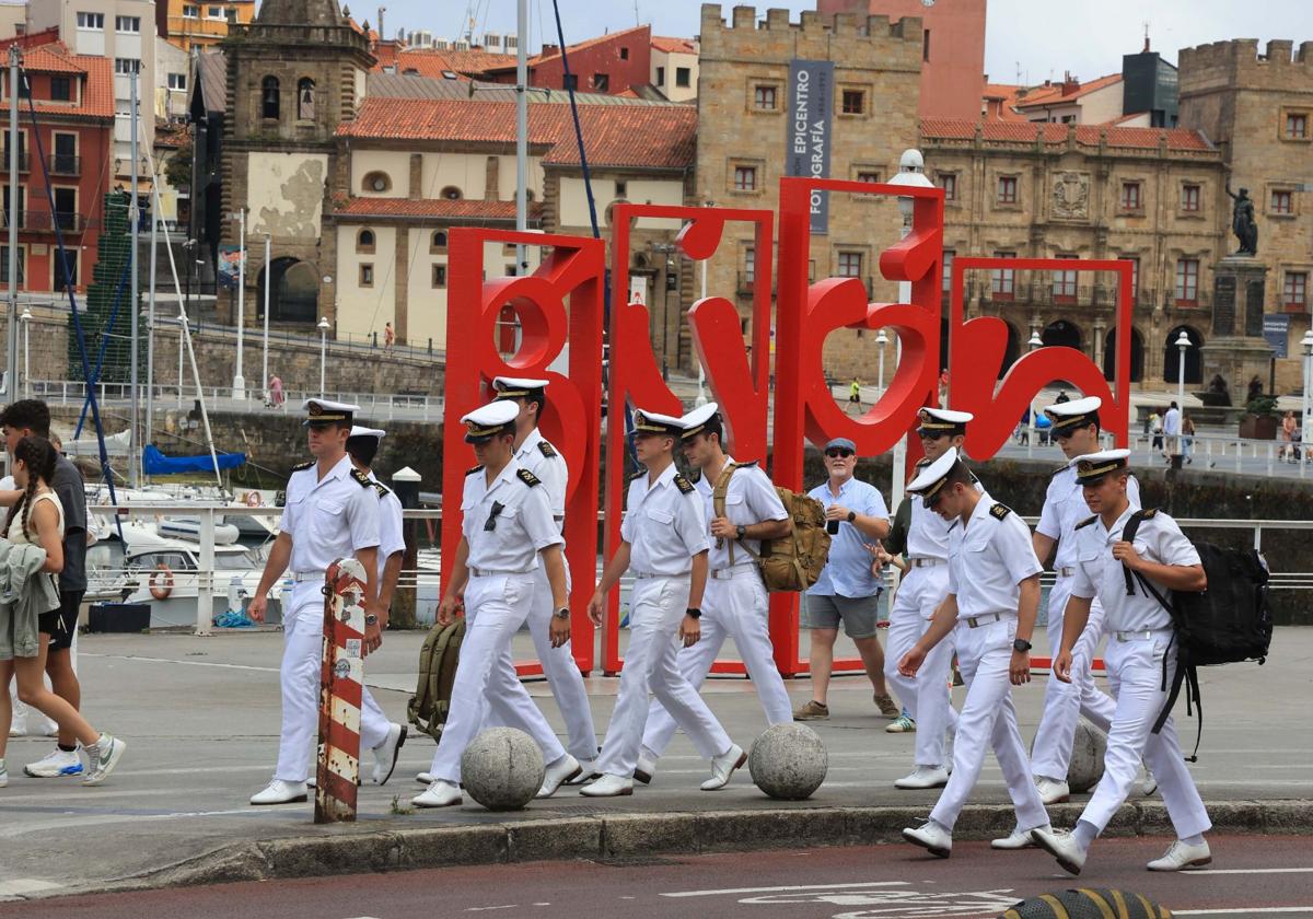 Gijón recibe a la Princesa Leonor y al &#039;Elcano&#039;: un día para la historia contado en imágenes