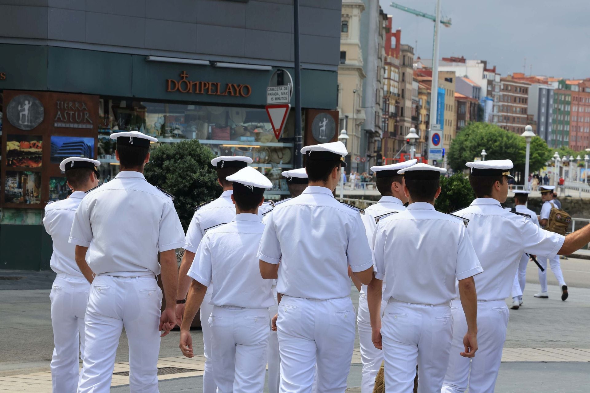 Gijón recibe a la Princesa Leonor y al &#039;Elcano&#039;: un día para la historia contado en imágenes