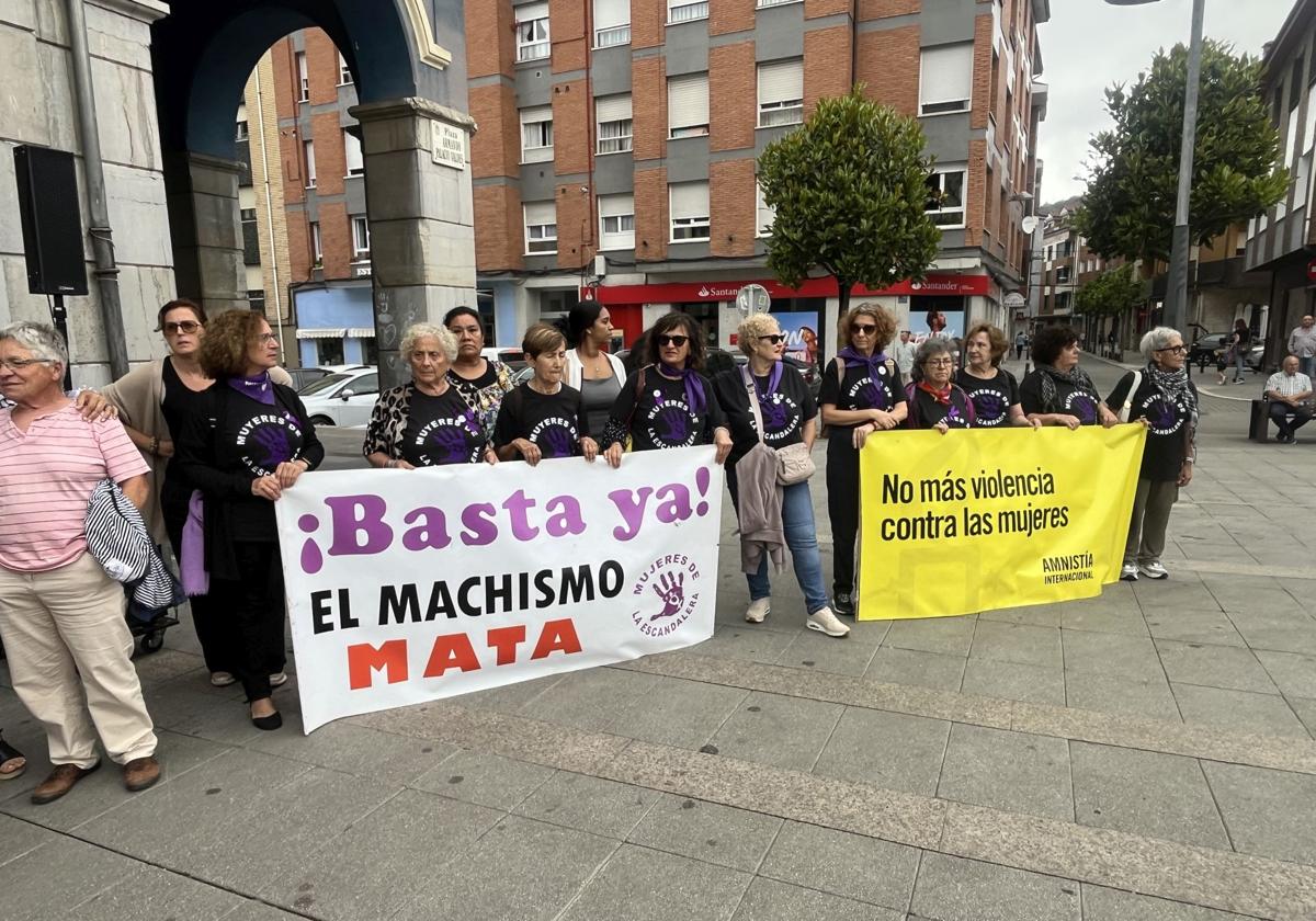 Minuto de silencio en Laviana.