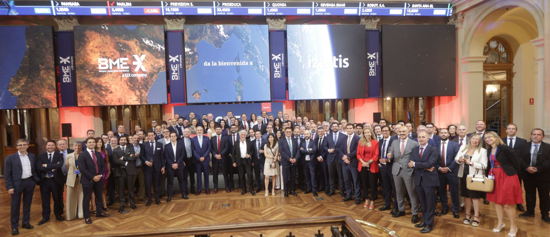 Imagen principal - Izertis debuta con buen pie: se dispara un 23% en los primeros compases de su salto al mercado continuo