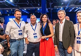 Álvaro Queipo, Miguel Tellado, Isabel Díaz Ayuso, Alberto Núñez Feijóo y Cuca Gamarra.