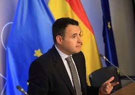 El portavoz del Gobierno de Asturias, Guillermo Peláez, tras una reunión del Consejo de Gobierno.