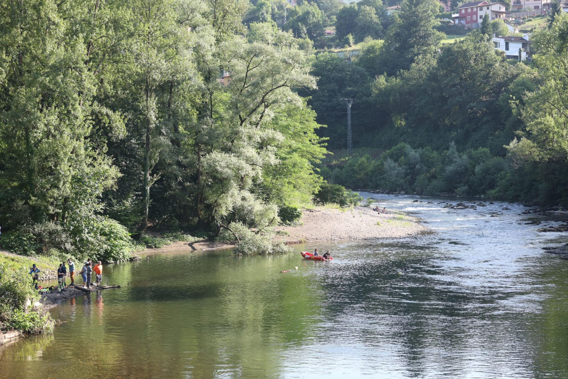 Trágico desenlace en la búsqueda de un joven en el río Nalón