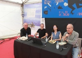 Xuan Bello, José Luis Piquero, Rosario Neira y José Luis García Martín.
