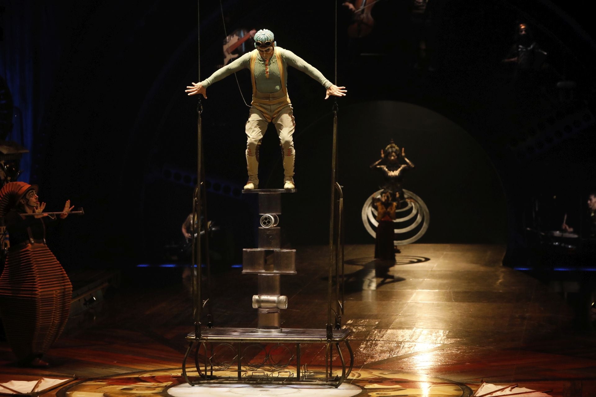 Las espectaculares imágenes que deja &#039;Kurios&#039; del Cirque du Soleil en su estreno en Gijón