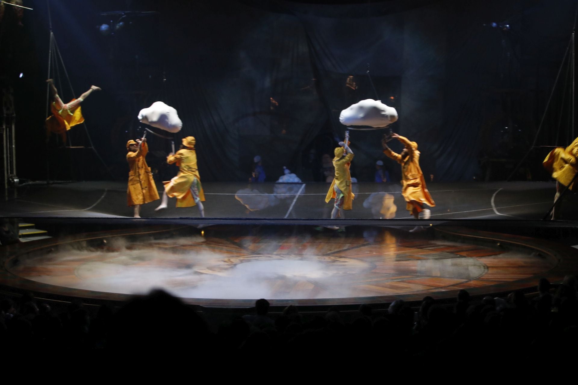Las espectaculares imágenes que deja &#039;Kurios&#039; del Cirque du Soleil en su estreno en Gijón