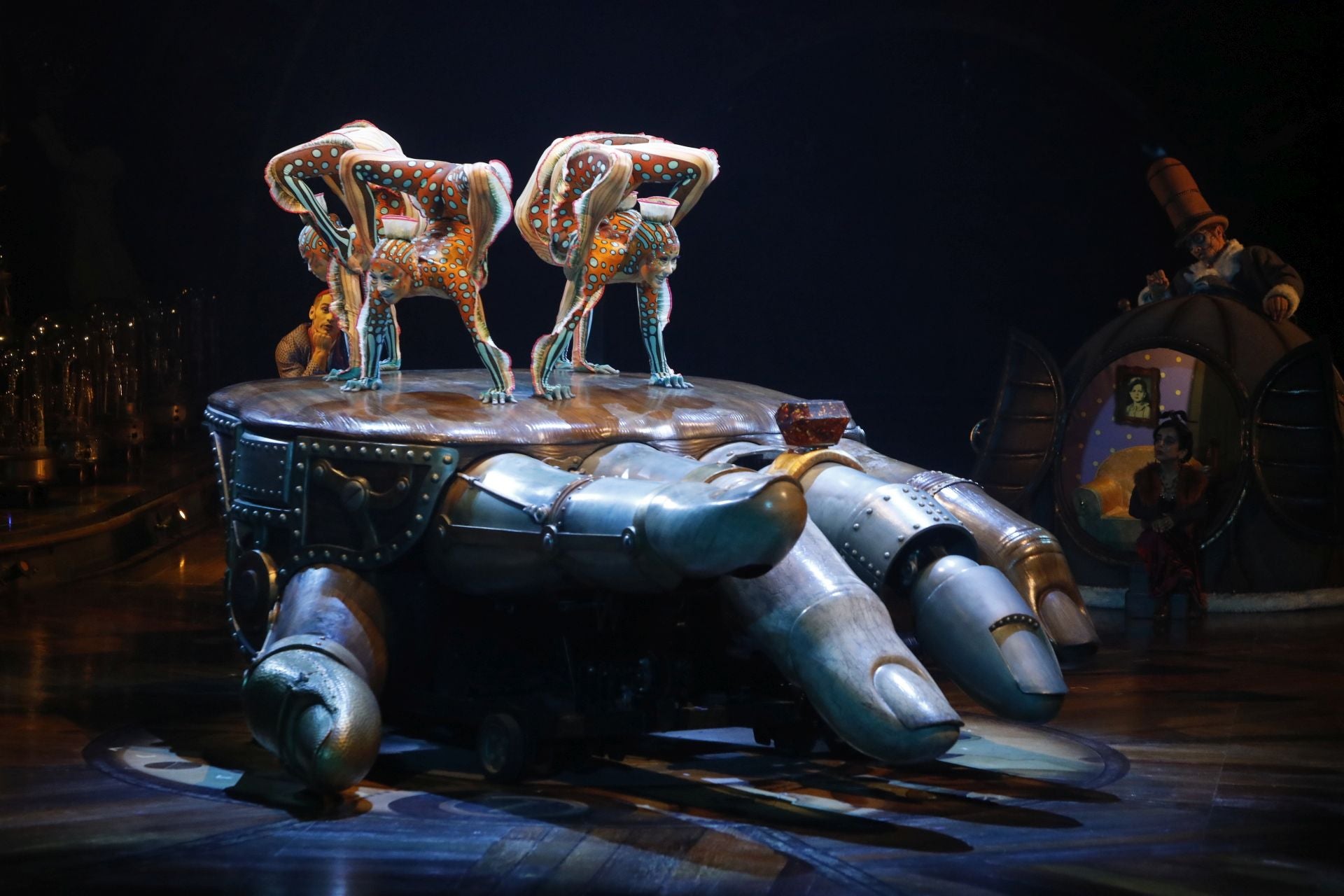 Las espectaculares imágenes que deja &#039;Kurios&#039; del Cirque du Soleil en su estreno en Gijón