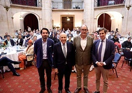 Por la izquierda, Álvaro Platero Alonso, Luis Fernández-Vega Sanz, Álvaro Platero Díaz y Luis Fernández-Vega Cueto-Felgueroso.