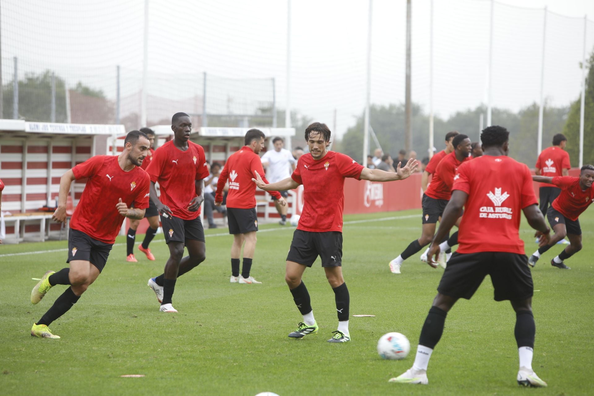 &#039;Mareona&#039; en el primer entrenamiento de la temporada del Sporting de Gijón