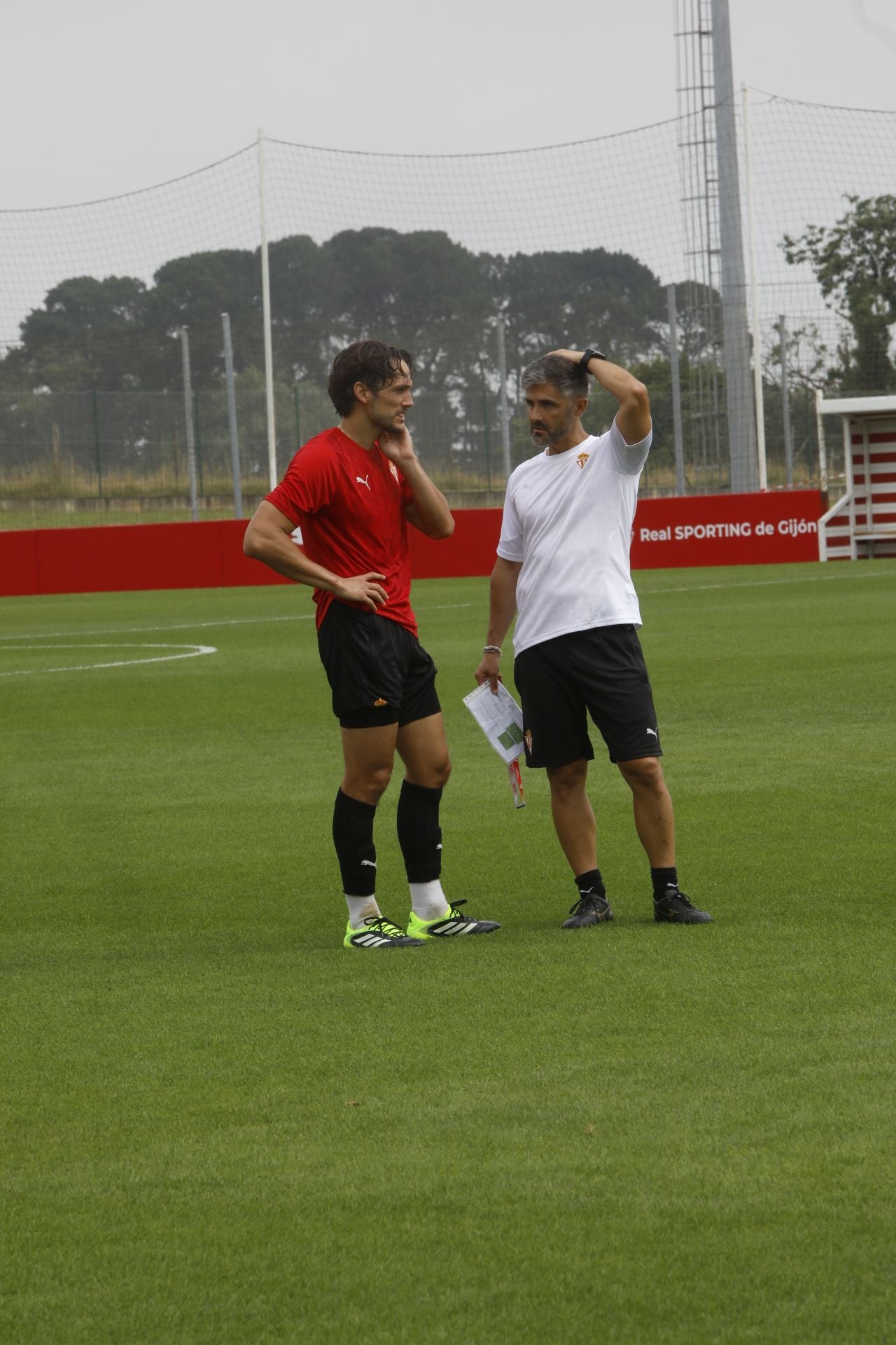 &#039;Mareona&#039; en el primer entrenamiento de la temporada del Sporting de Gijón