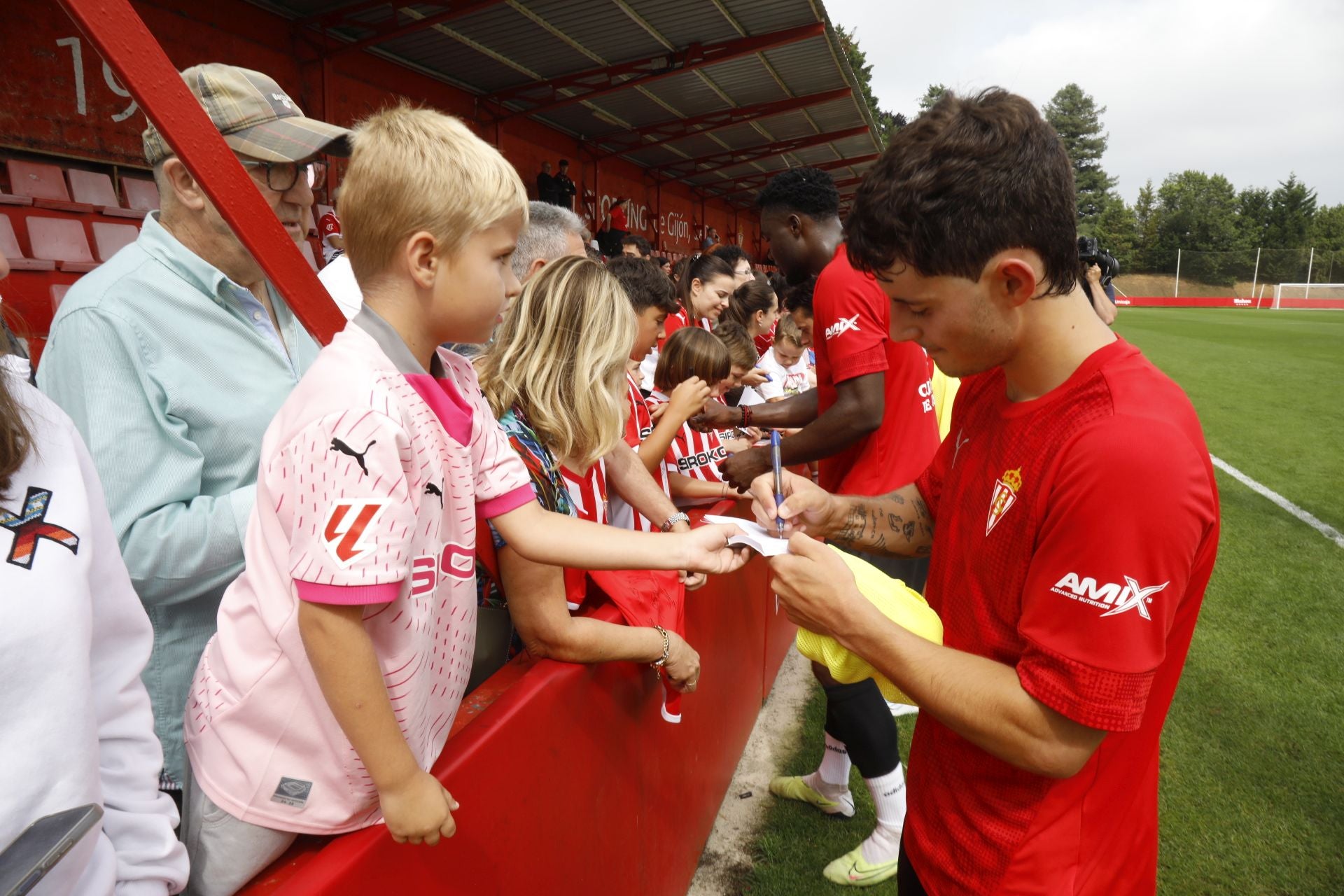 &#039;Mareona&#039; en el primer entrenamiento de la temporada del Sporting de Gijón