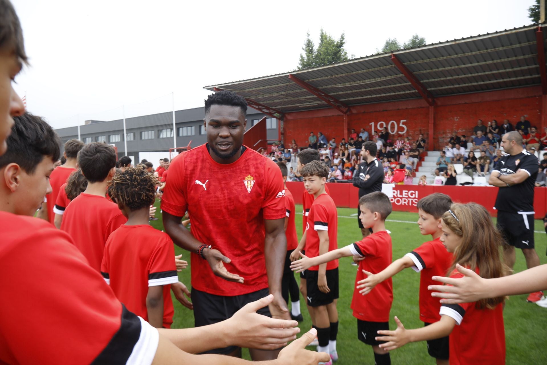 &#039;Mareona&#039; en el primer entrenamiento de la temporada del Sporting de Gijón