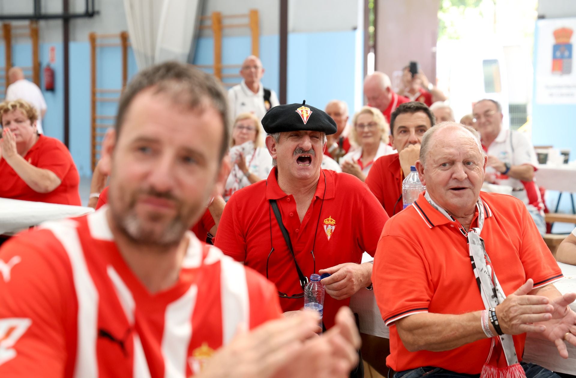 500 aficionados se suman en Llanera al Encuentro de Peñas del Sporting de Gijón