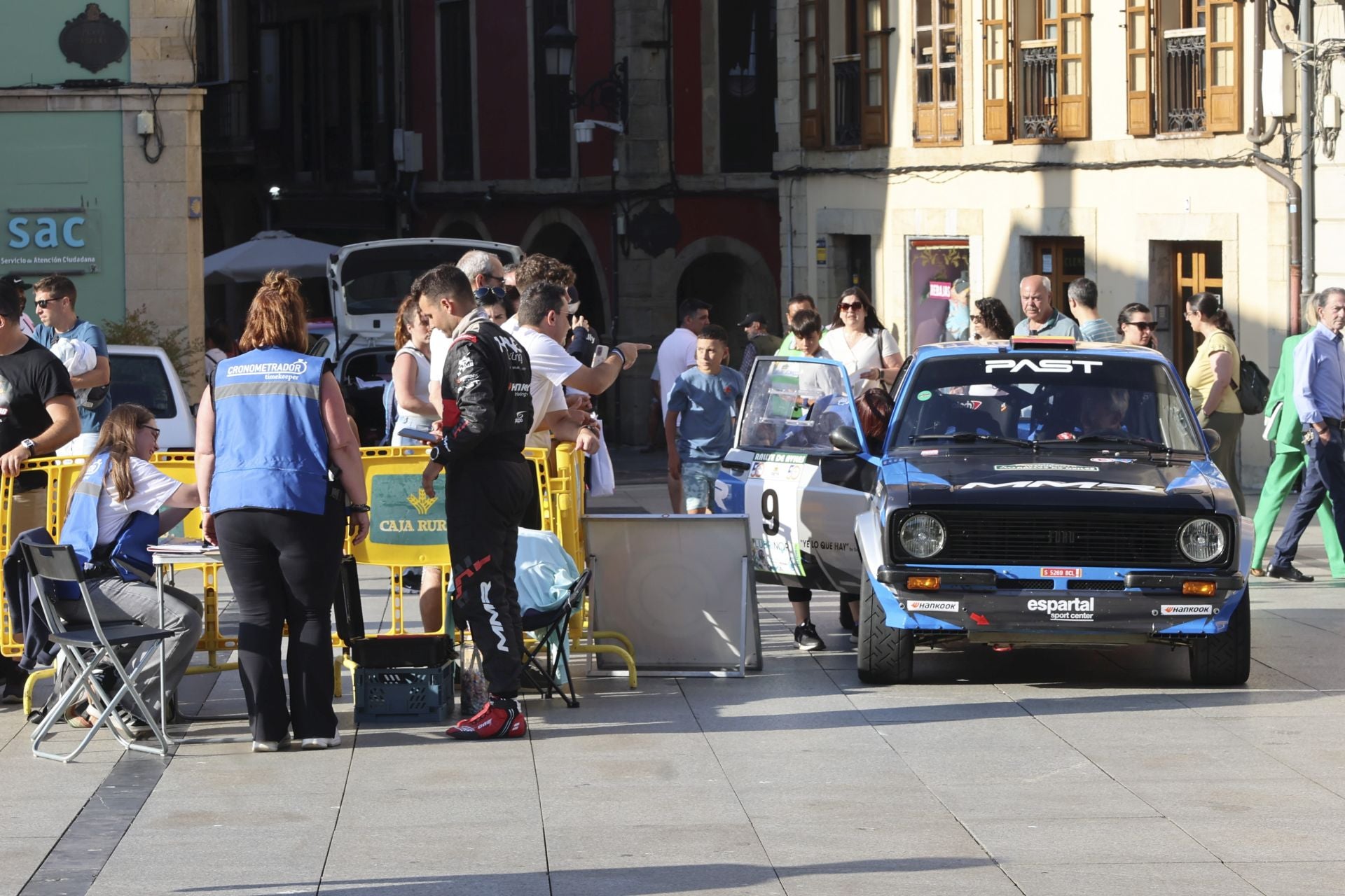 Avilés quema rueda: las fotos que deja el Rallye Histórico