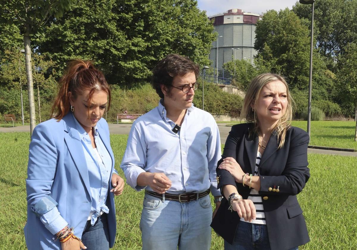 Carolina López, José María Figaredo y Arancha Martínez Riola.