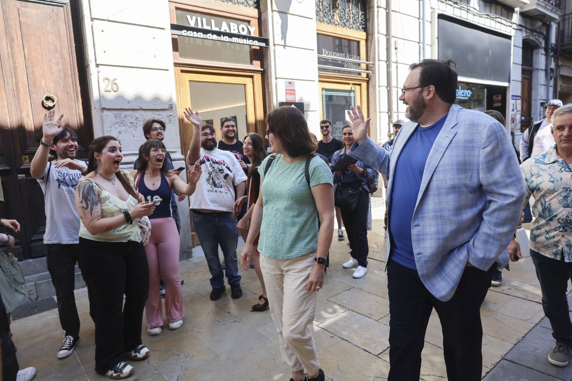 El Festival Celsius de Avilés echa a andar: largas colas por Brandon Sanderson