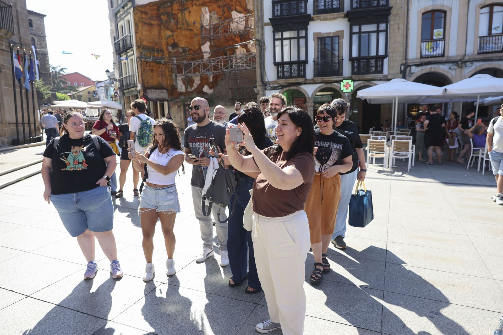 El Festival Celsius de Avilés echa a andar: largas colas por Brandon Sanderson