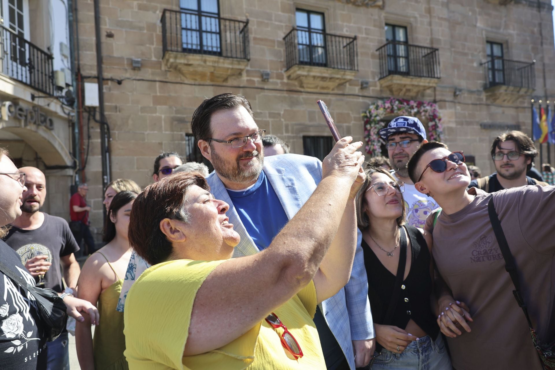 El Festival Celsius de Avilés echa a andar: largas colas por Brandon Sanderson