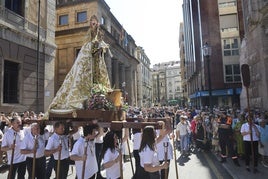 Así fue la procesión marinera de la Virgen del Carmen en Gijón