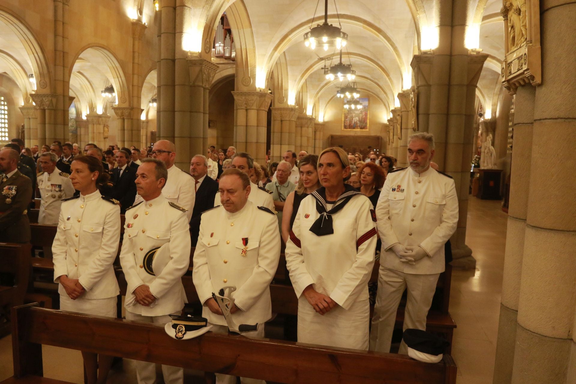 La Armada honra a la Virgen del Carmen en Gijón