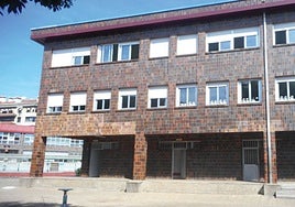 El Colegio Público Clarín contará con una valla alrededor del porche para evitar caídas accidentales.