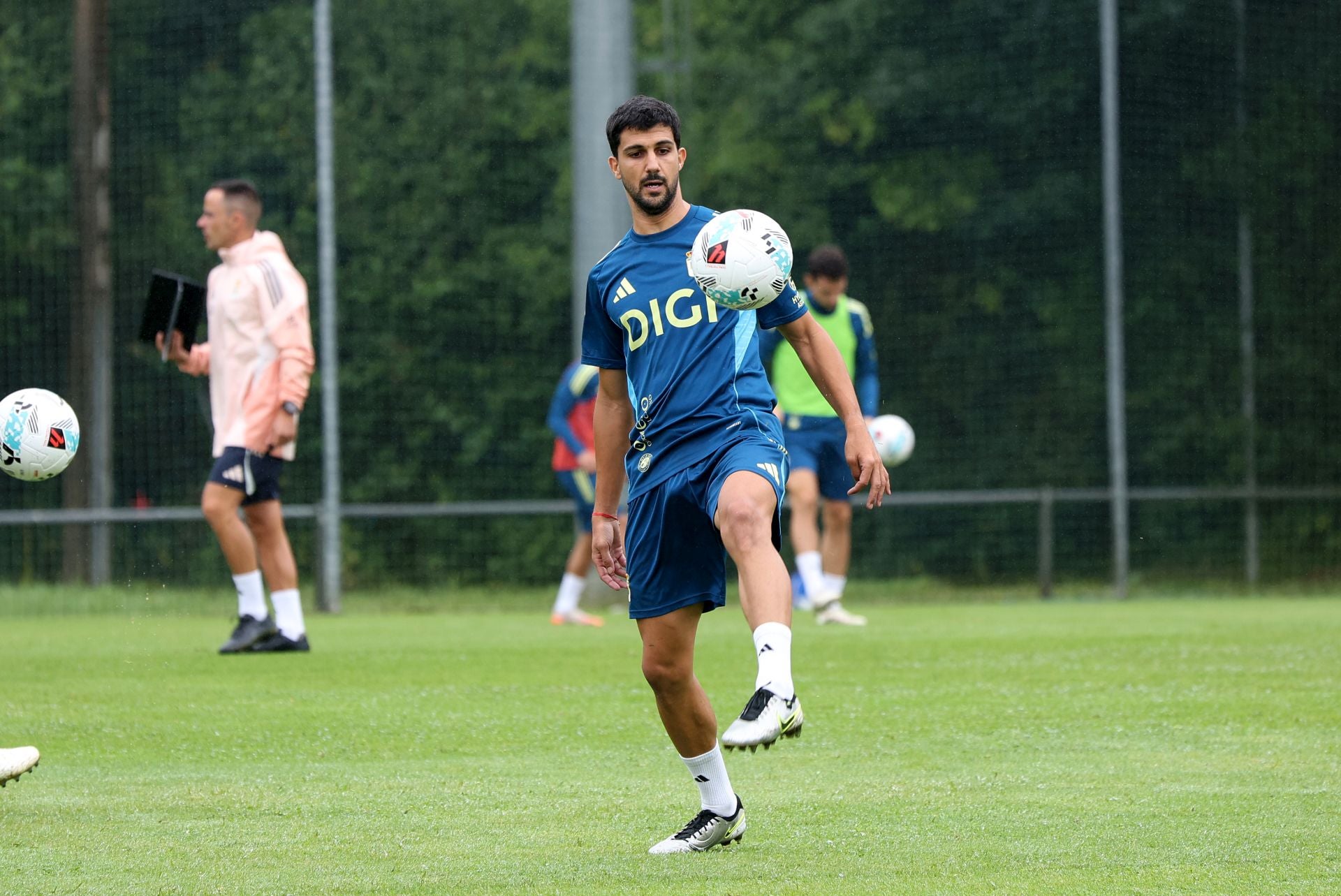 El Real Oviedo y su entrenamiento en El Requexón este 18 de julio