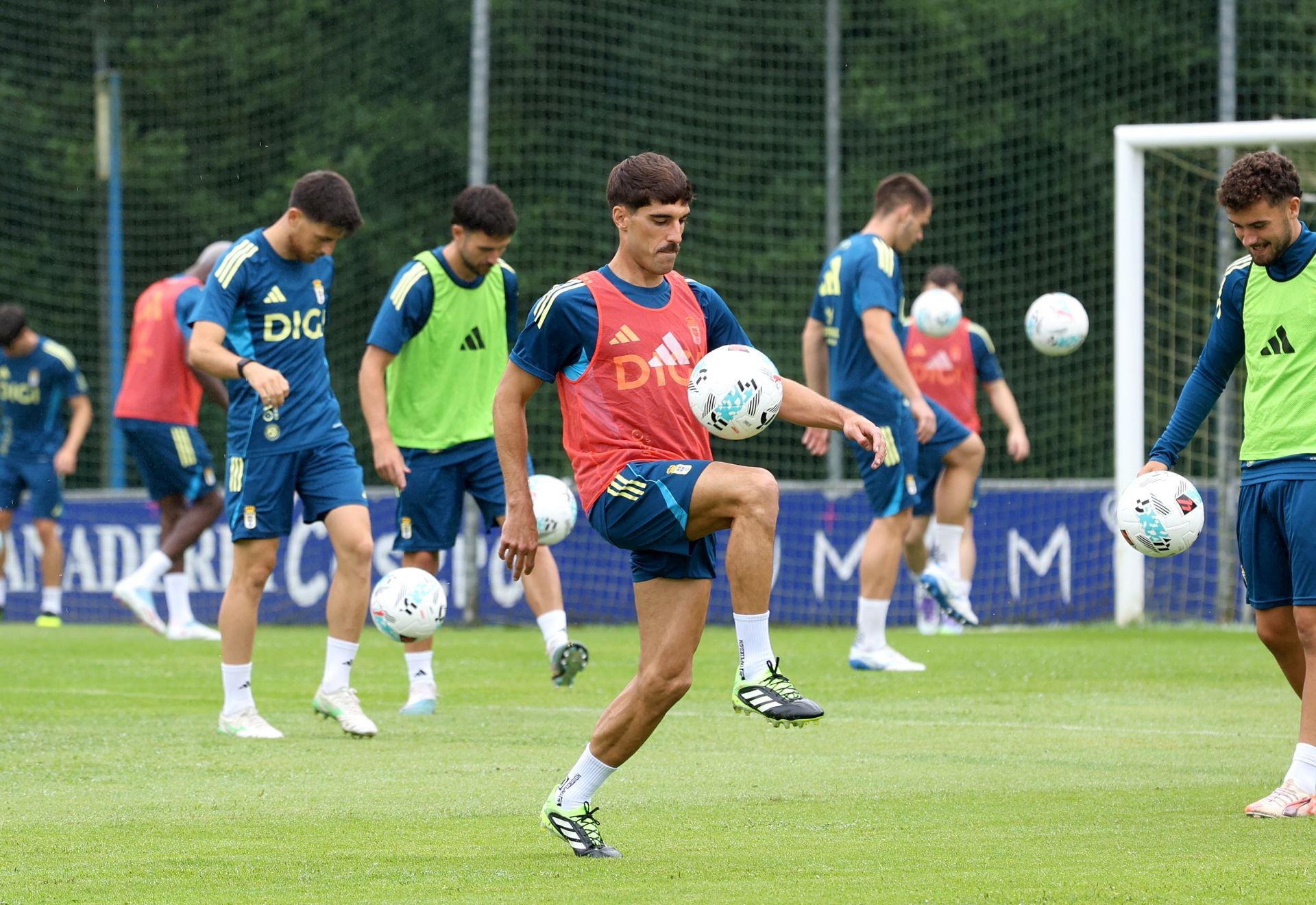 El Real Oviedo y su entrenamiento en El Requexón este 18 de julio
