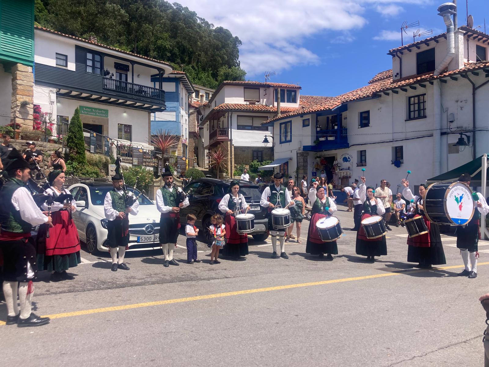 Tazones celebra las fiestas del Carmen
