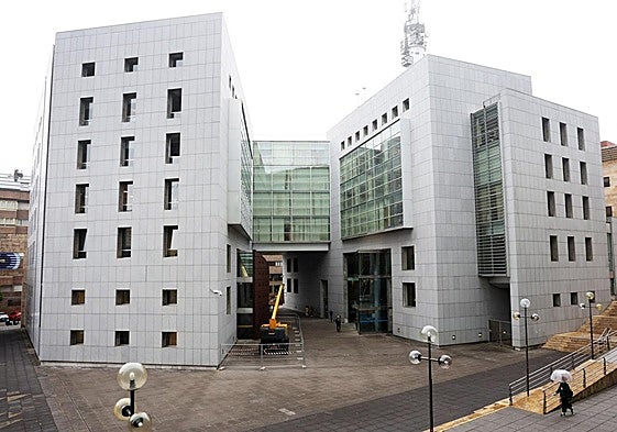 El Palacio de Justicia es objeto en la actualidad de obras de mejora de eficiencia energética, valoradas en 2,2 millones.