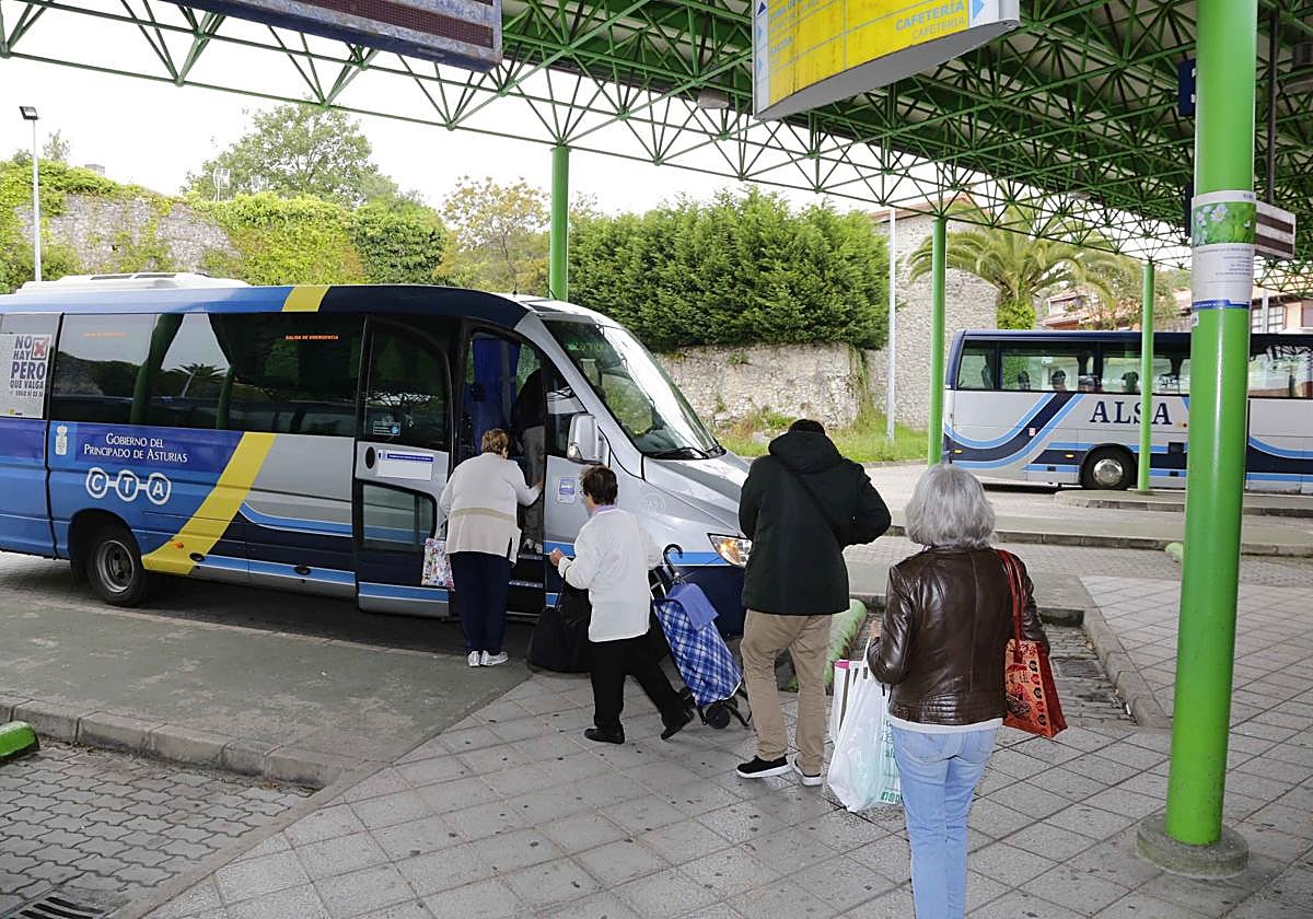 Estación de autobuses de Llanes.