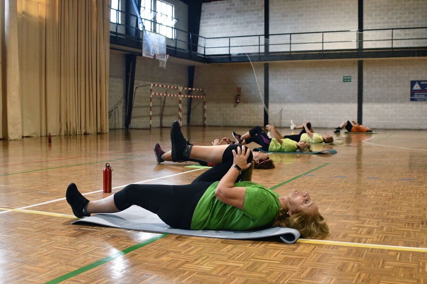Imagen de archivo de una sesión de gimnasia de mantenimiento en el Polideportivo Toso Muñiz.