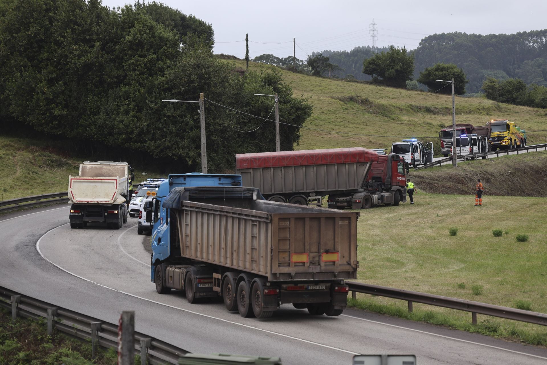 Las imágenes del accidente en Carreño que deja un fallecido