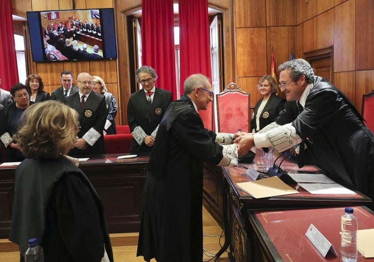 Bernal toma posesión como Fiscal Superior del Principado: «Un fiscal debe poseer una inderogable imparcialidad de criterio»