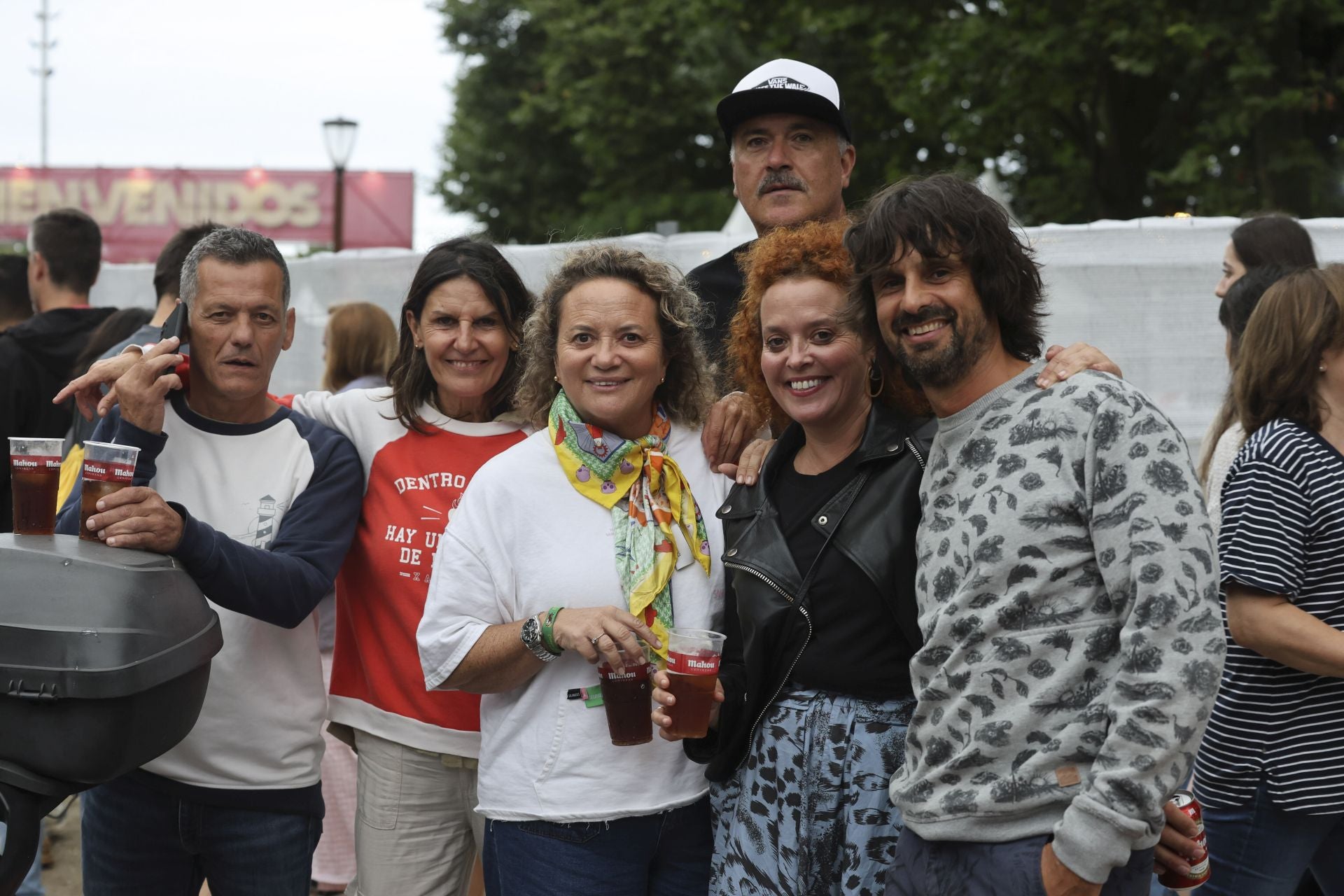 Juan Luis Guerra llena Gijón de burbujas de amor