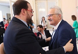 Adrián Barbón y Antonio Trevín.