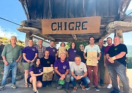 Presentación del mercáu en Grátila.