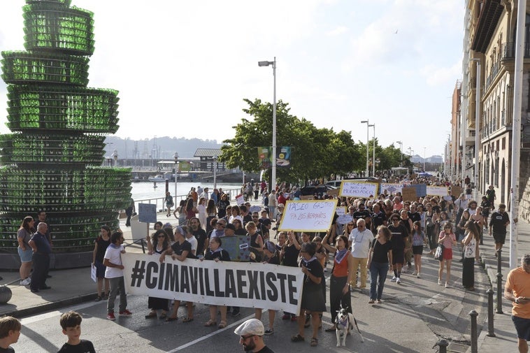 Cimavilla se moviliza contra la masificación del barrio y la ampliación del Paseo Gastro
